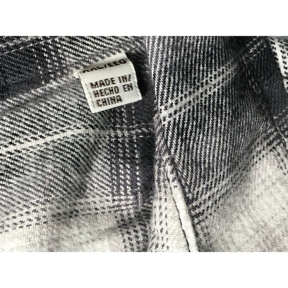 Weatherproof Vintage Ladies' XXL Long Sleeve Flannel Shirt Black/White Plaid - Picture 7 of 15